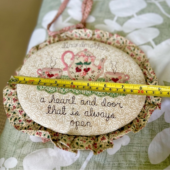 Vintage Grandmother Cottagecore Farmhouse Sewn Stitched Teapot Kettle Decor - Picture 5 of 5